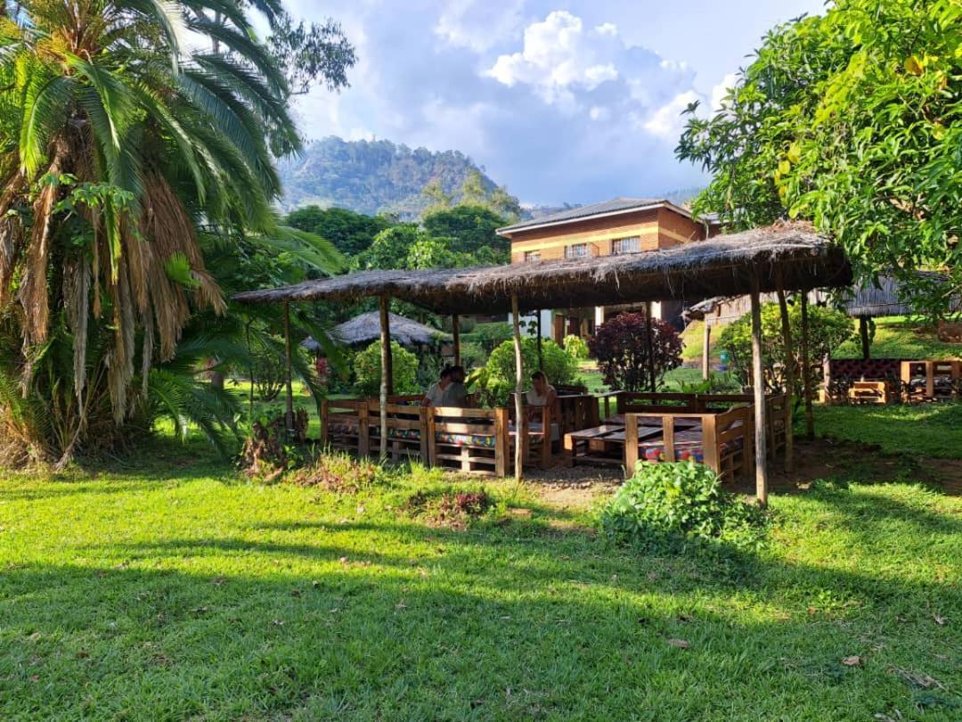 Pakachere Backpackers Lodge Zomba Exterior foto