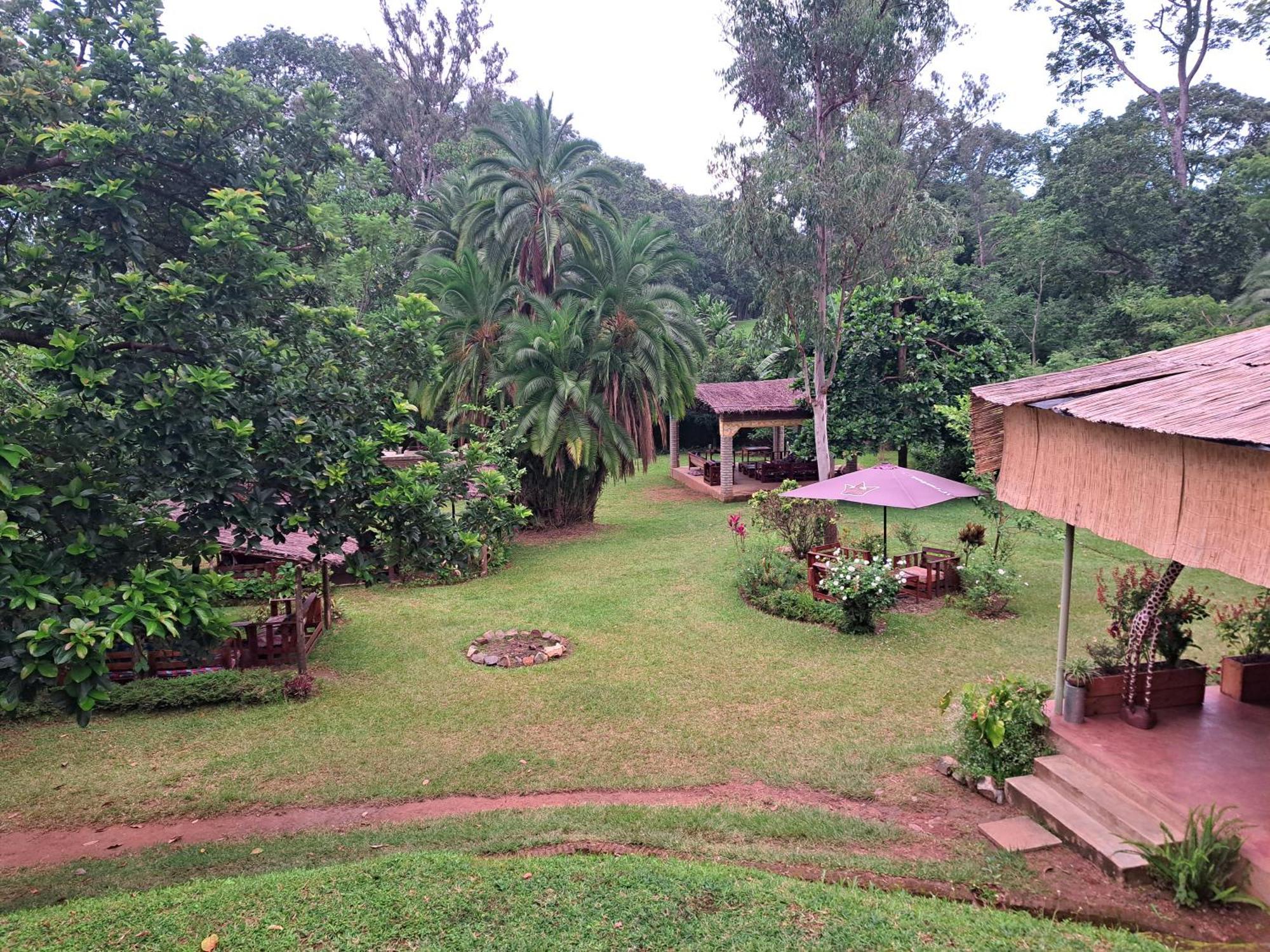 Pakachere Backpackers Lodge Zomba Exterior foto