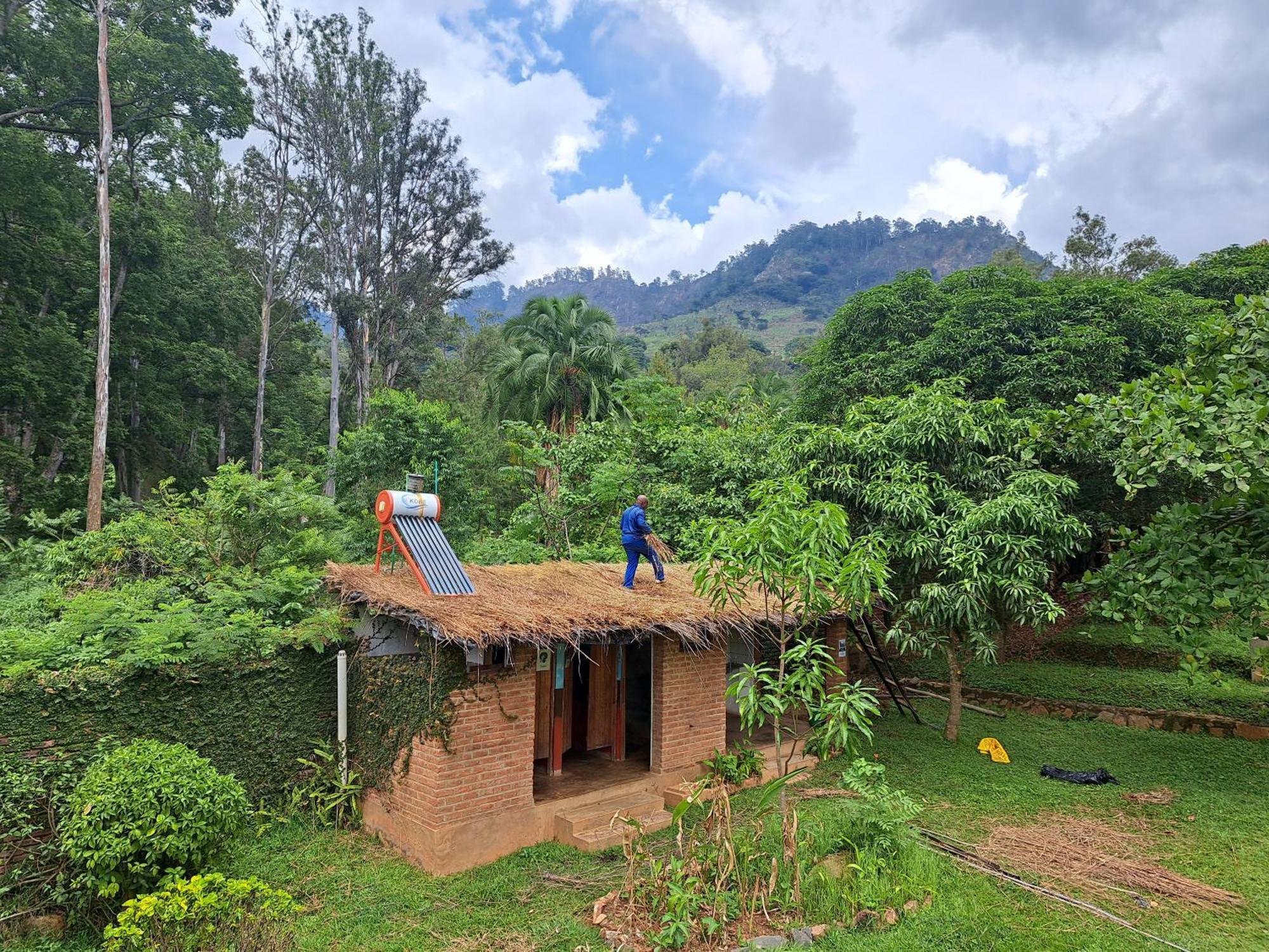 Pakachere Backpackers Lodge Zomba Exterior foto