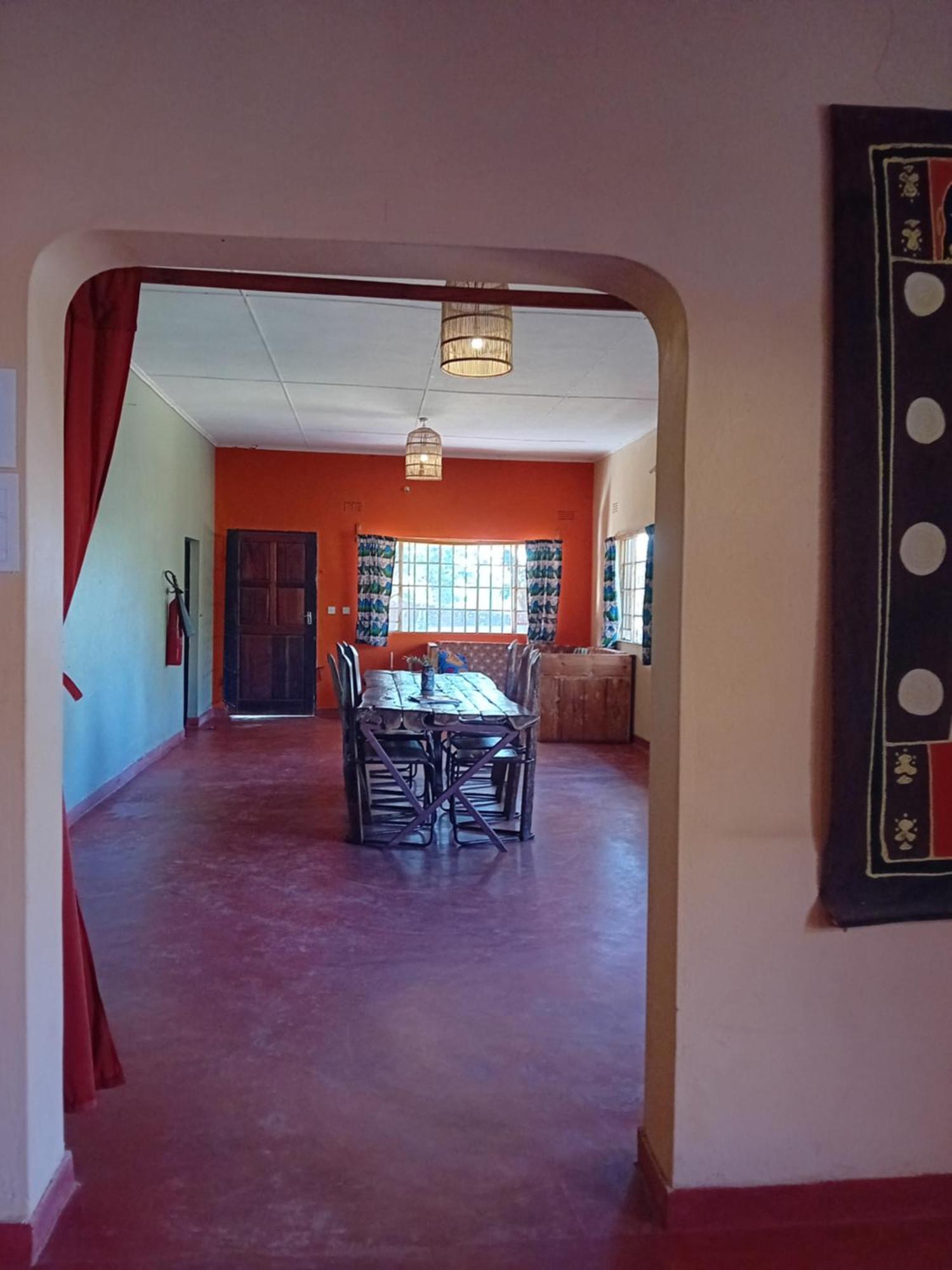 Pakachere Backpackers Lodge Zomba Exterior foto